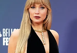 Винтажное платье Jennifer Lawrence на Лондонском кинофестивале: возвращение Старого Голливуда