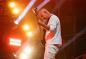 Умер Сэм Риверс, басист и сооснователь Limp Bizkit