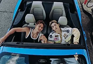 SEVENTEEN: CxM дебютирует с №1 на чарте Emerging Artists