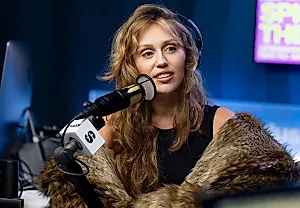 Miley Cyrus раскрывает трогательный подарок Бейонсе, который она никогда не снимет