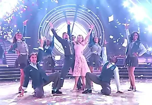 Роберт Ирвин станцевал брейк-данс на DWTS