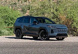 Toyota RAV4: гибридная революция и новая магия софта
