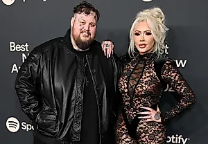 Bunnie XO поддержала Jelly Roll после его признания в измене