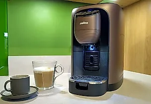Lavazza Assoluta: умная кофемашина без выбора
