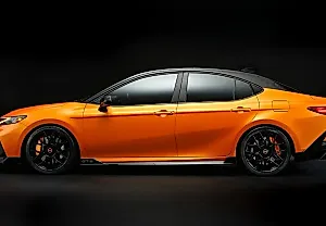 Toyota Camry GT-S: гибридный монстр с намёком на спорт