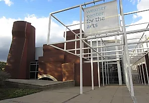 Скандал в Wexner Center: Директор ушла после финансового кризиса и жалоб сотрудников