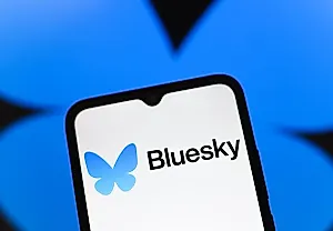 Bluesky запускает кнопку дизлайка и "социальных соседей"