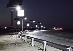 Автоюрист Славнов объяснил, чем опасна поездка без света ночью