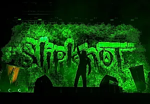 Владелец Slipknot.com вступает в борьбу с группой за домен
