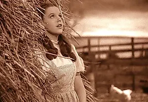 Обновлённая версия «Over the Rainbow»: голый голос легенды