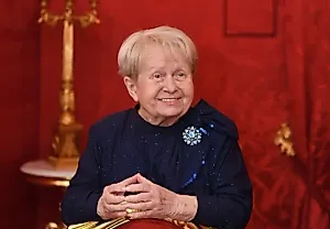 Путин поздравил Пахмутову с 96-летием