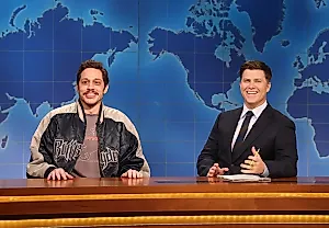 Пять лучших скетчей с Nikki Glaser на SNL