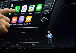 Tesla сдаётся: CarPlay скоро в электромобилях?