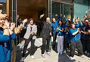 Apple готовится к смене главы: Тим Кук уходит?