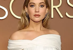 Дженнифер Лоуренс сияет на Governors Awards 2025 в платье Dior