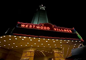 American Cinematheque возглавит исторический кинотеатр Westwood Village