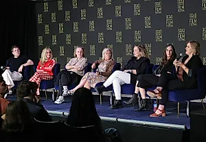 Что на самом деле делает продюсер? Шесть видных кинопродюсеров на SCAD Savannah Film Festival рассказали, что скрывает закулисье Голливуда