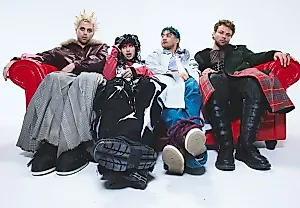 5 Seconds of Summer возглавили чарт Британии с ‘Everyone’s a Star’