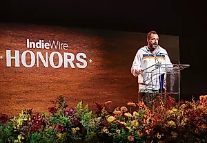 Адам Сэндлер вспоминает первые годы в Голливуде на IndieWire Honors