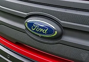 Ford пересматривает ставку на электромобили: гибриды и аккумуляторы снова в моде