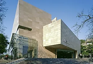 MALBA Удваивает Коллекцию Латиноамериканского Искусства