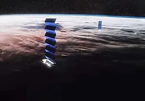SpaceX снижает орбиты спутников Starlink для безопасности