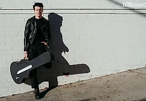 Yungblud и зрелые австралийские фанатки: кому здесь за тридцать?