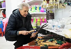 Дача зимой: что делать и зачем