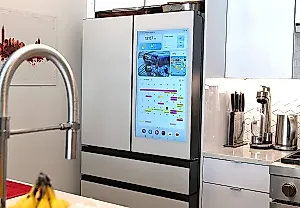 Samsung Bespoke: Холодильник с ИИ и экраном