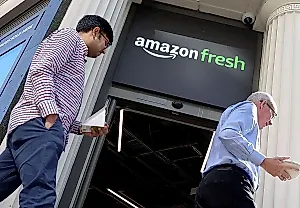 Amazon закрывает магазины Go и Fresh
