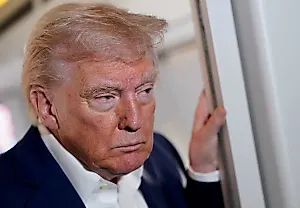 Трамп о человеческом товаре: смартфоны без ритуалов, а все остальные — в беде!