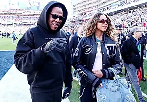 Jay-Z на Супербоуле с дочерьми