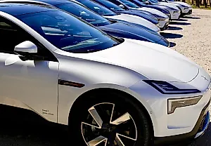 Polestar бросает вызов кризису электромобилей: 4 новые модели за 3 года