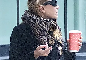 Кроссовки и люкс: выбор Mary‑Kate Olsen