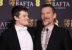 Эмоции на BAFTA: Хоук и Арамайо