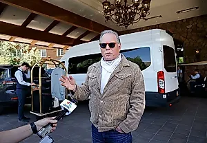 Paramount снова дергает Warner
