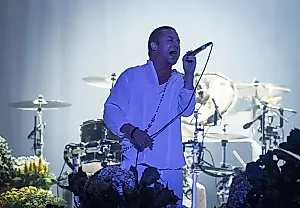 Паттон намекает на финал Faith No More