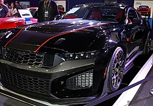 Грозный Mustang и человек мечты
