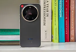 Xiaomi и Leica: красная точка