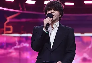 Тим Бёрджесс вспоминает Mani на BRITs 2026