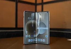 Motorola снова играет в люкс