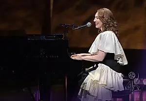 Regina Spektor открыла церемонию Children’s & Family Emmys