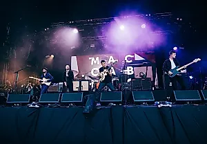 Тихий разогрев перед громким летом The Maccabees