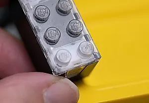 Недозаряженные кирпичики Lego