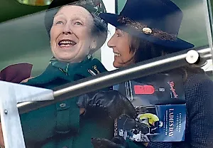 Тёплый выход Карол Миддлтон