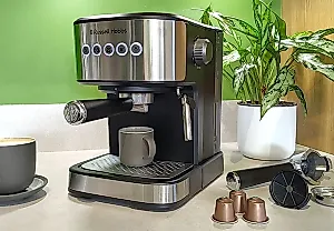 Кофеварка Russell Hobbs: маленькая, да с сюрпризом