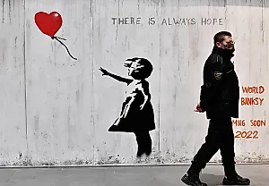 Кто такой Banksy — версия Reuters