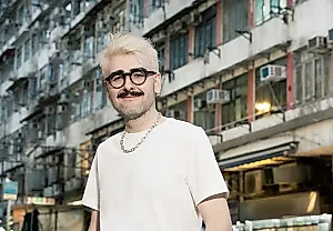 «Дикарь» в мире искусства: Джеймс Тейлор-Фостер возглавляет Para Site