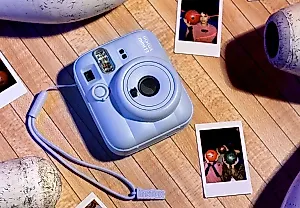 Instax Mini 13 против Mini 12
