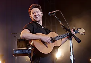 Объявлен новый альбом Niall Horan — Dinner Party